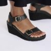 Soley Ring-Buckle Leather Black